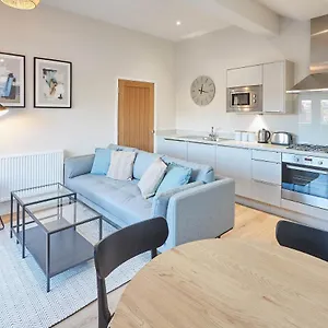Host & - Skyline , Whitby United Kingdom