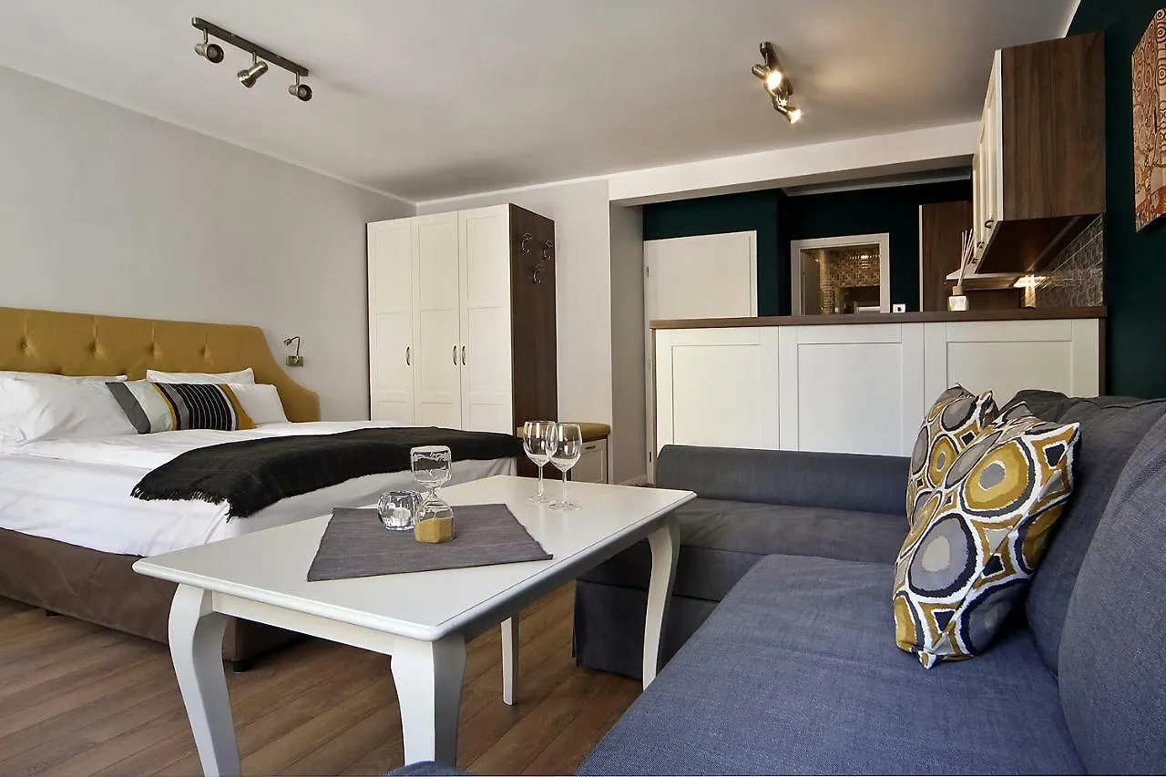 Momenti&Colori Studios Sofia Apartment
